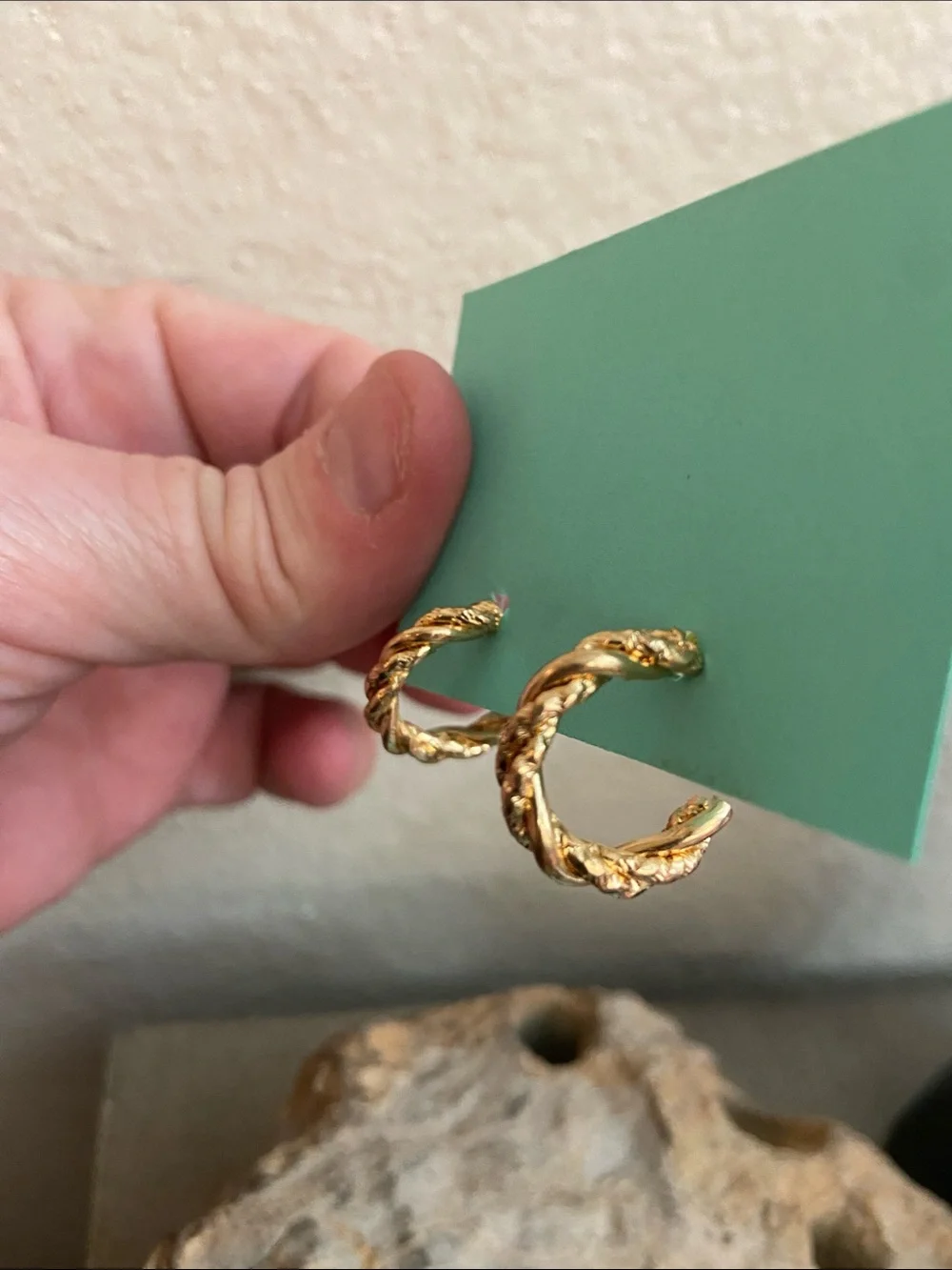 5/$10❤️❤️❤️NEW Gold Tone Zinc Alloy Twisted Hoop Stud Earrings